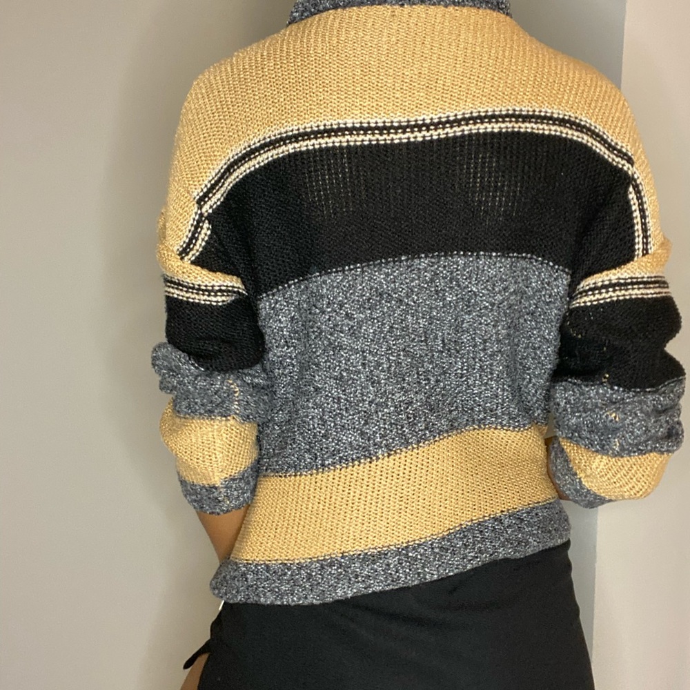 SHEIN sweater - Picture 2 of 2